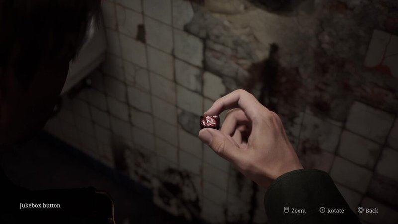 Puzzle z szafą grającą w remake'u Silent Hill 2